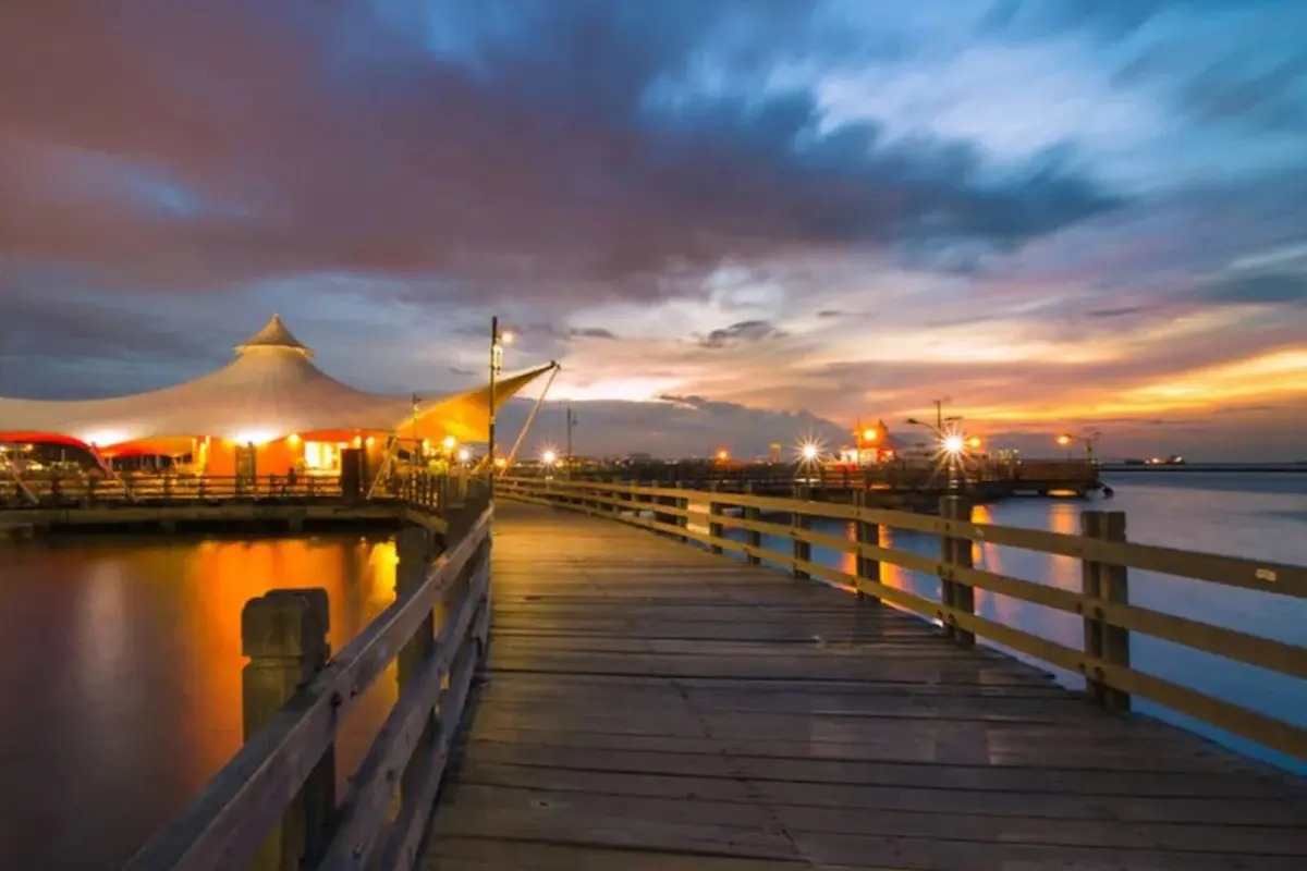 Wisata Malam Jakarta Ancol Hiburan Keluarga