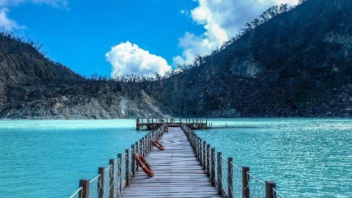 Kawah Putih Ciwidey Tempat Wisata Bandung yang Unik dan Eksotis