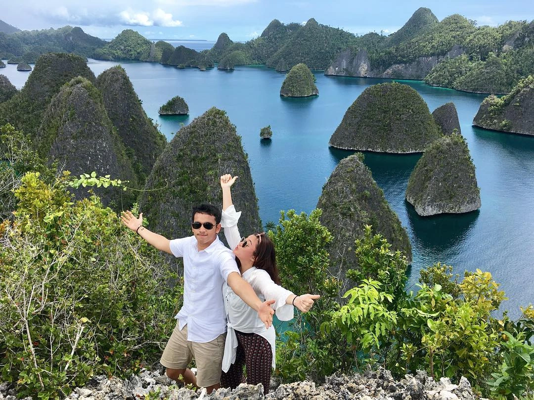 Raja Ampat Surga Dunia untuk Honeymoon di Indonesia Eksklusif